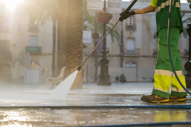 Best Patio and Deck Pressure Washing  in Centerville, IA